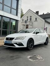 Seat Leon 1.5 TSI FR Black Matt Edition  - mit Benzin-Antrieb: Schwarz, Matt