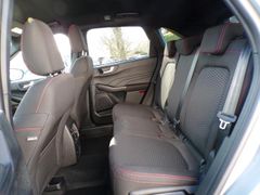 Fahrzeugabbildung Ford Kuga ST Line FHEV Automatik Winterpaket  / FGS 5