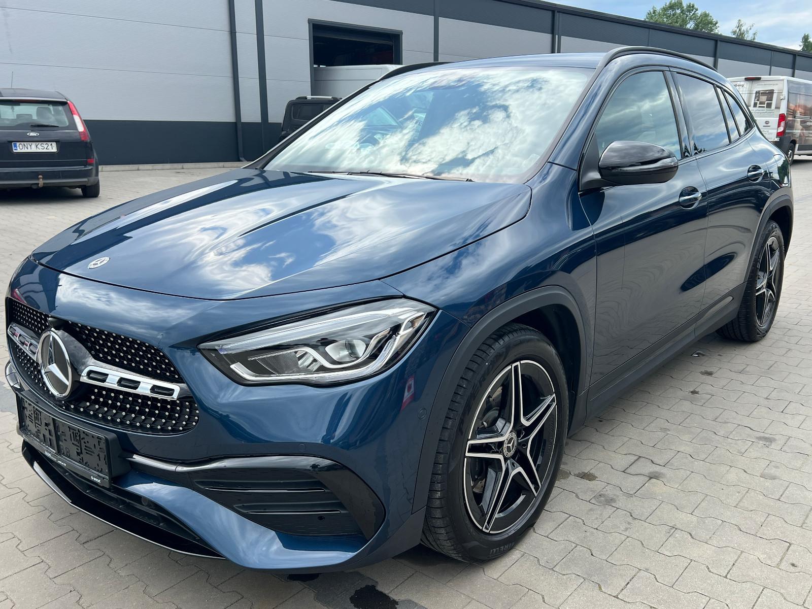 Mercedes-Benz GLA 180 d DCT