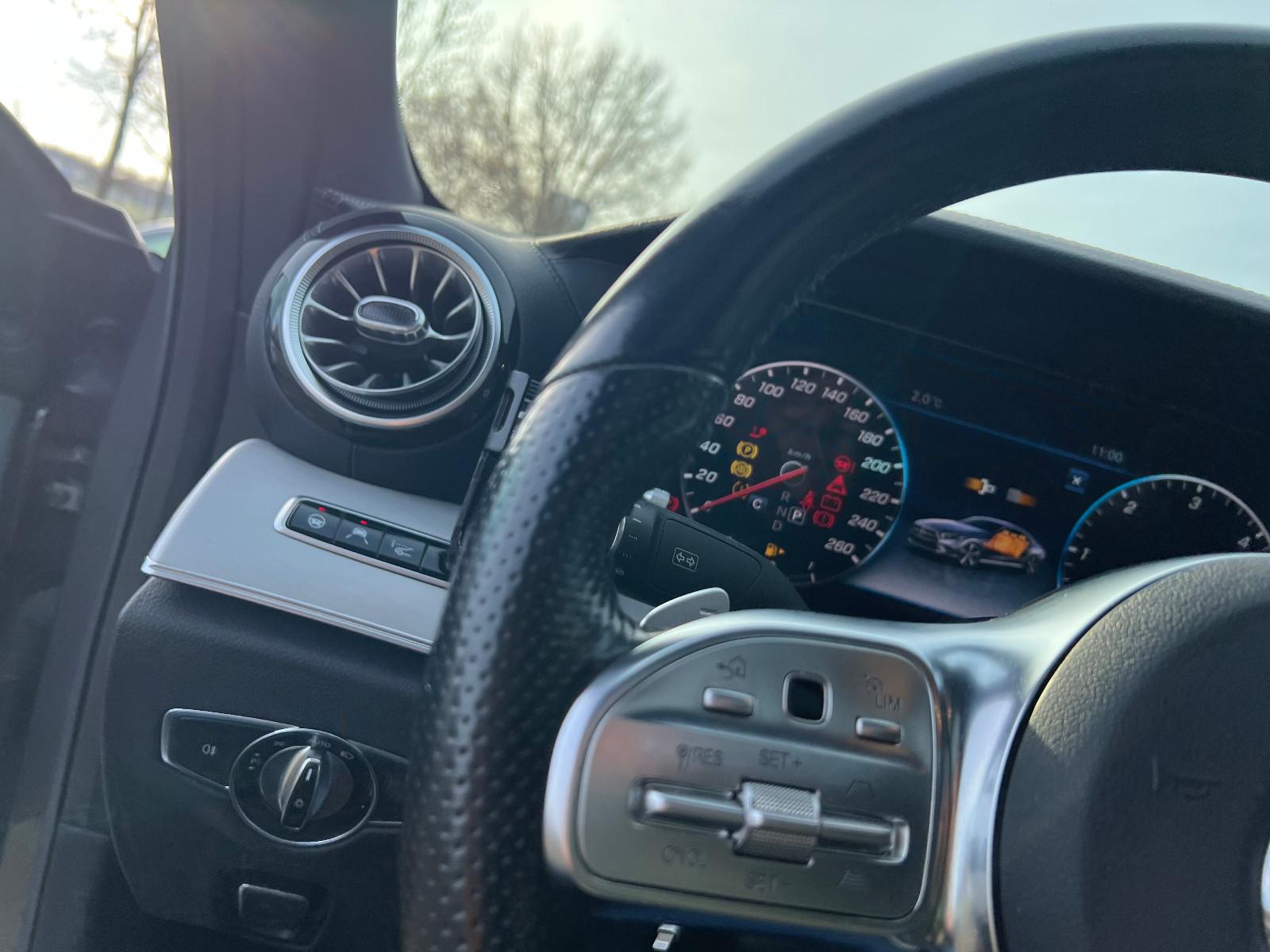 Mercedes-Benz CLS 300 d AMG  Distronic AHK Schiebdach Head-up