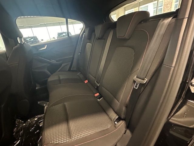 Fahrzeugabbildung Ford Focus ST-Line X B&O 18'' LED ACC Kamera Ergo NEU