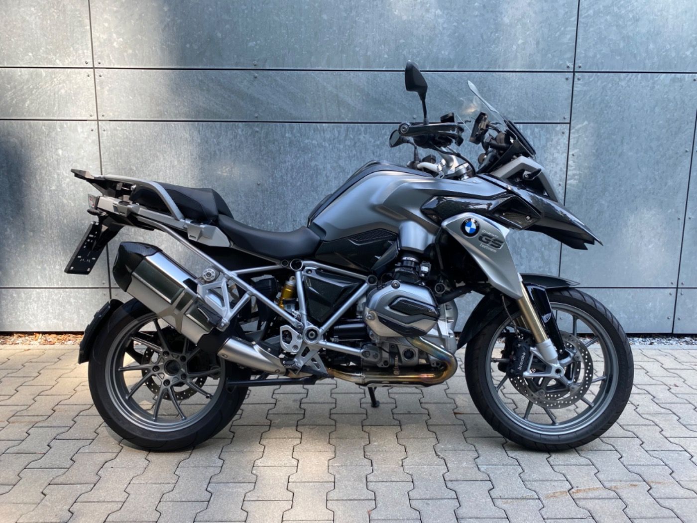 Fahrzeugabbildung BMW R 1200 GS LC Carbon