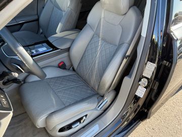 Audi A8 60 TFSI e quattro+AWS+4xe.Sitze+SCA+SBL+HUD++