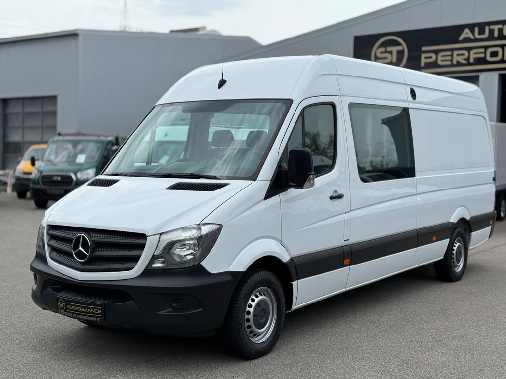Image of Mercedes-Benz Sprinter