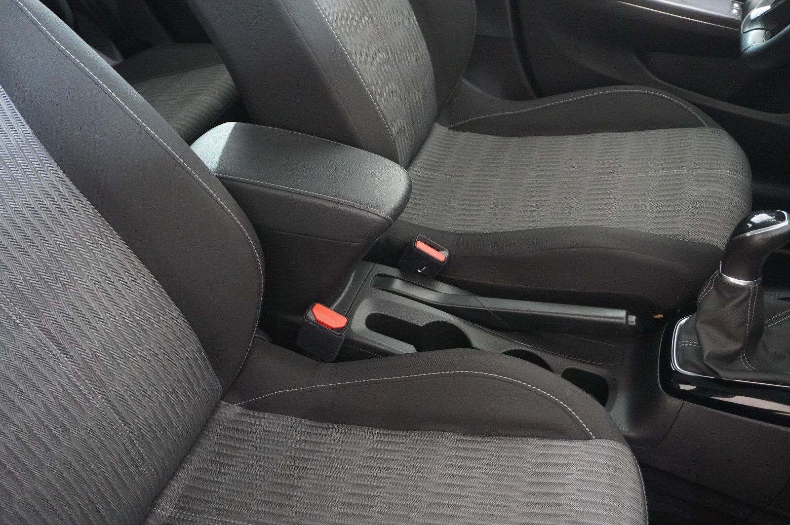 Fahrzeugabbildung Opel Corsa F 1.2 ELEGANCE NAVI/LED/TEMP./SPORT/DAB+
