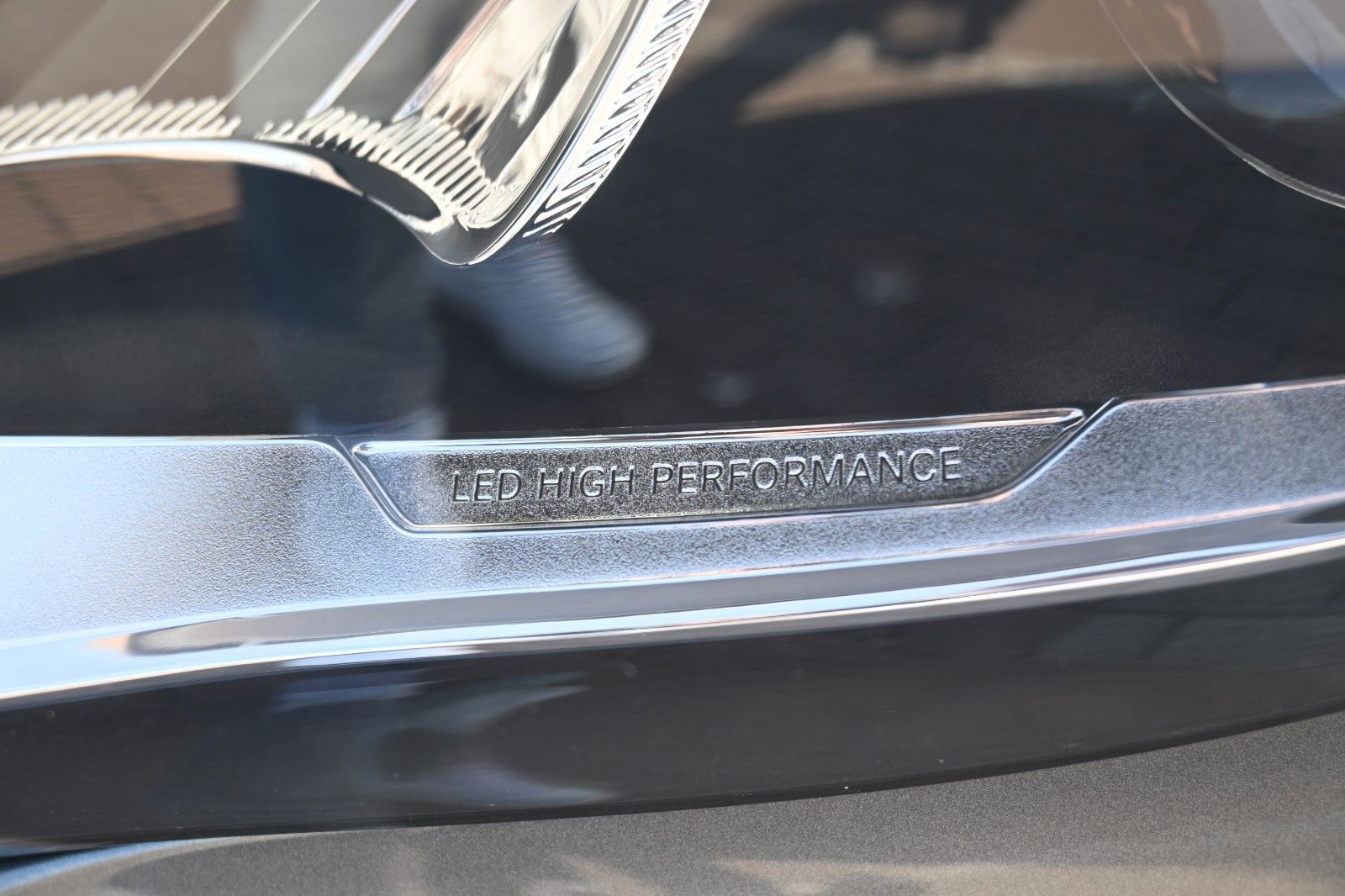 Fahrzeugabbildung Mercedes-Benz GLA 180 Schalter Urban*Navi*RFK*AHK