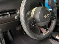 Fahrzeugabbildung MINI Cooper C 1,5 Sportautomatic John Cooper Works Tr