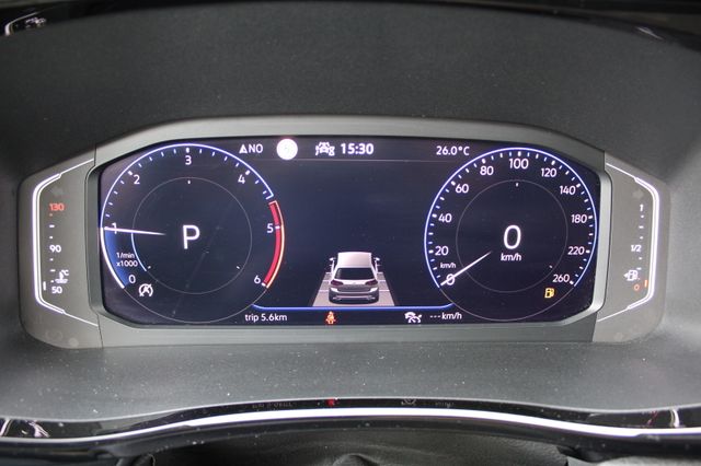 Volkswagen T6.1 Multivan Generation SIX DSG AHK ACC Standhz
