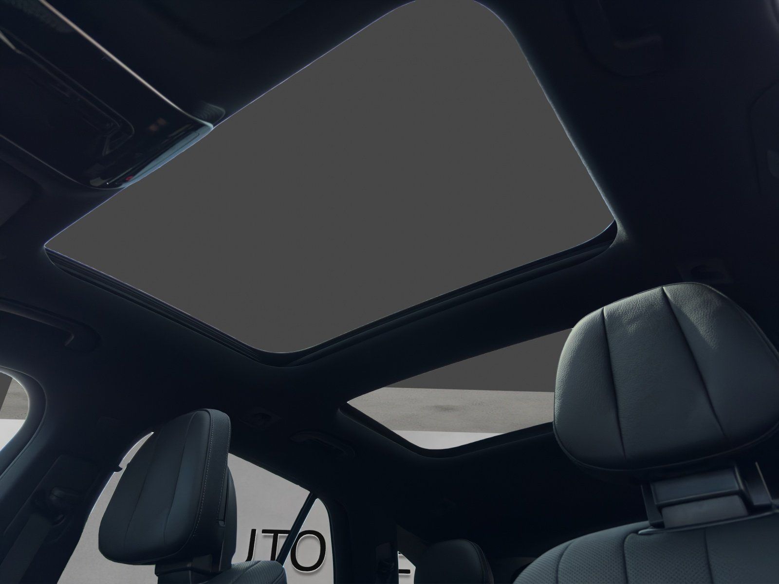Fahrzeugabbildung Mercedes-Benz E 450 d 4M AMG Head Up Airm Distr Digi Burm AHK