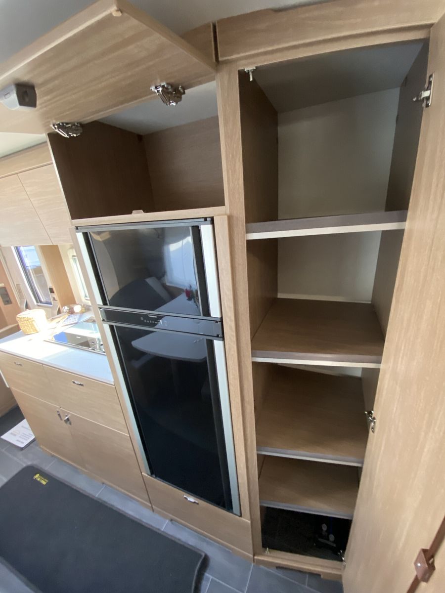 Fahrzeugabbildung Tabbert Senara 620 DMK 2.5 2.500kg, City-Wasser, uvm...