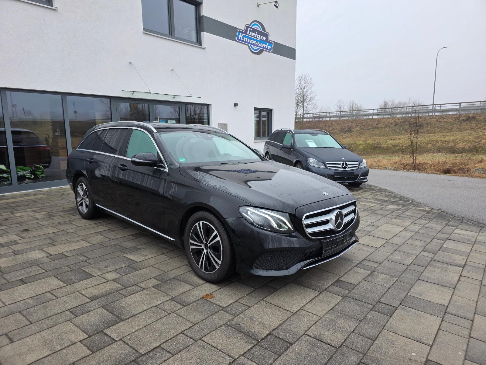 Mercedes-Benz E 220 E T-Modell E 220 d