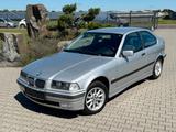 BMW 316i Compact Comfort Edition + viele Neuteile - BMW 316 aus 2000: Compact 316i
