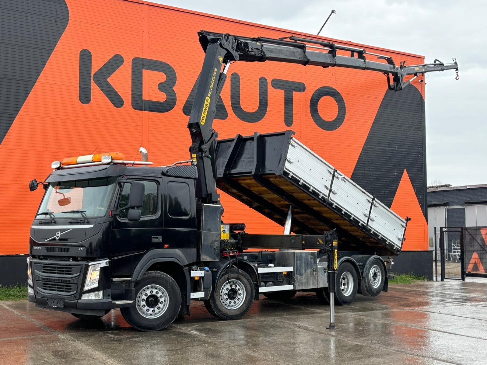 Volvo FM 460 8x2*6 PK 26002 + JIB / BOX L=5556 mm