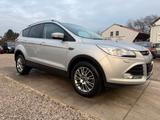 Ford Kuga 1,6 Titanium Sportsitze Sport Lenkrad - silberne Ford Kuga