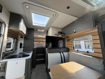 HYMER  ERIBA  HYMERCAR ML-T CrossOver 570 Winterpaket Leder TV