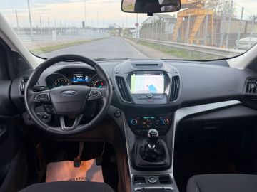 Ford Kuga - 12