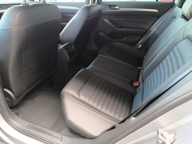 Fahrzeugabbildung Volkswagen Passat Variant 2.0 TDI DSG Alltrack 4MOTION PANO