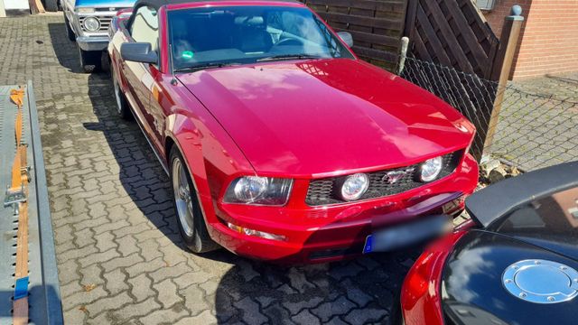 Ford Mustang Cabrio, TOP Zustand!!