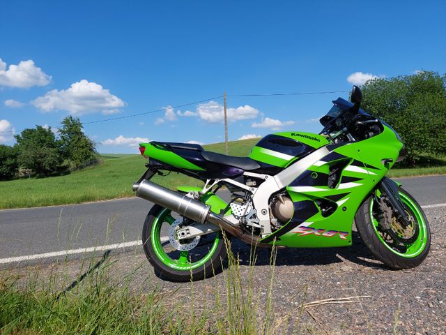 Kawasaki Zx6r 