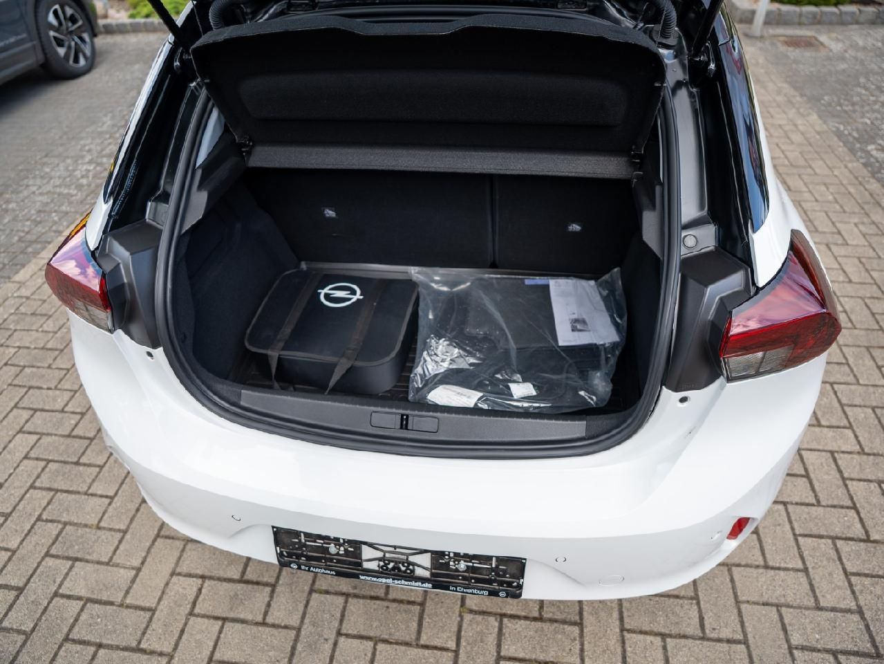 Fahrzeugabbildung Opel Corsa F e Elegance