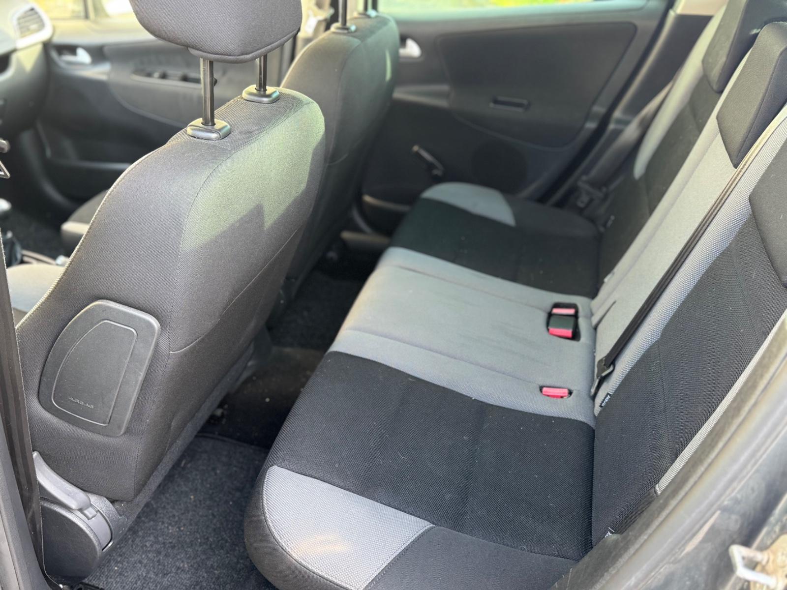Peugeot 207 2009 — photo 15