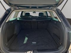 VW Passat 2.0 TDI Business AHK LED Navi Massage. Ap