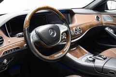 MERCEDES-BENZ S 300 BlueTec*Lang*Chauffeur*Burmester*Pano*TV