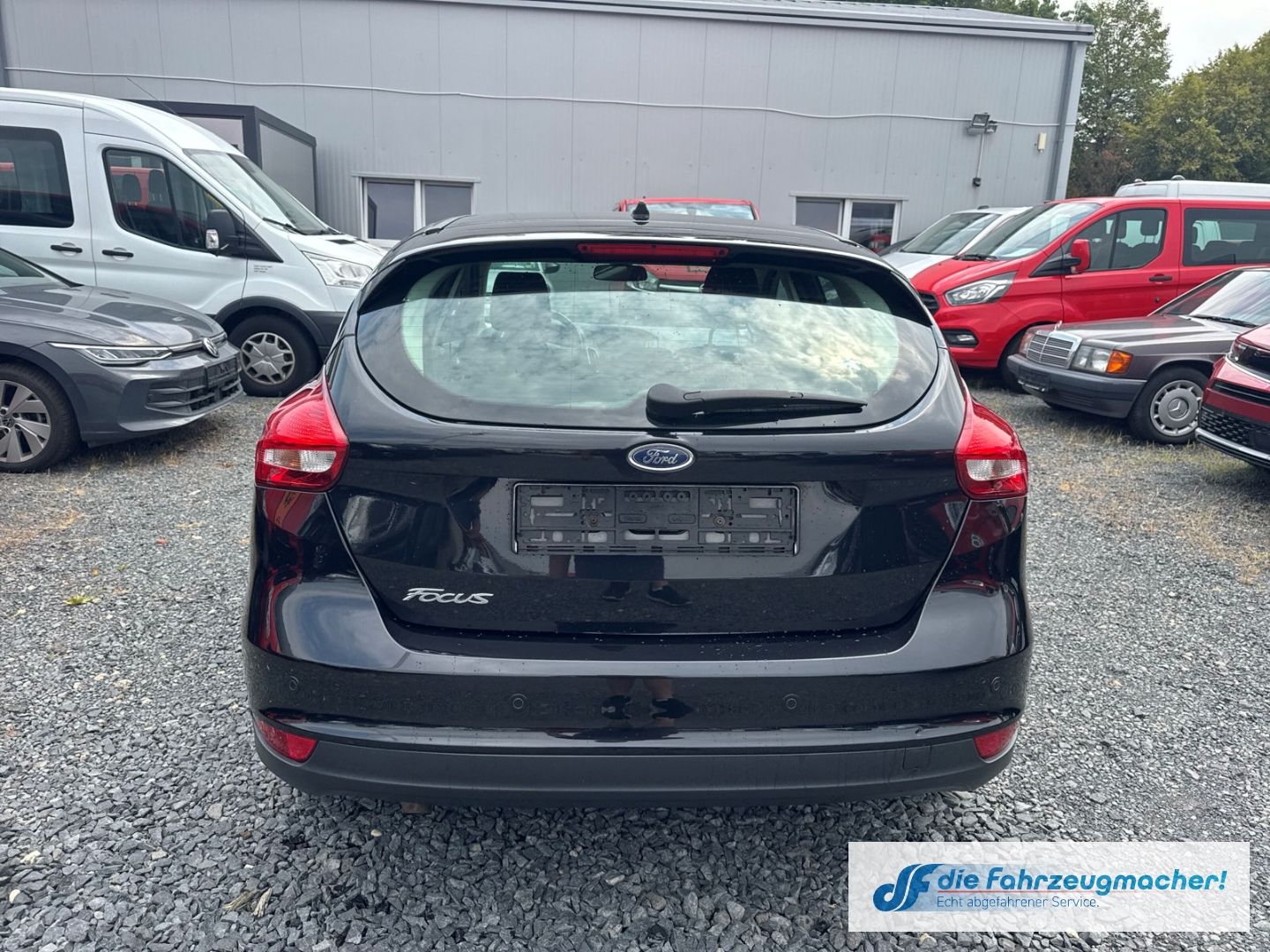 Fahrzeugabbildung Ford Focus Business Navi SHZ LenkradHZG *1502 *EXPORT