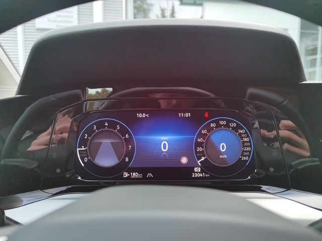 Golf 8 Variant 1.5 TSI BMT Move NAVI+ACC 6-Gang