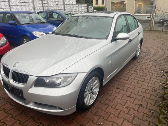 BMW 320i Automatik, 2,0 Benzin