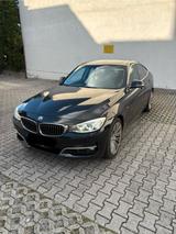 BMW  330d Gran Turismo xDrive Luxury Line - schwarze BMW 330 Gran Turismo