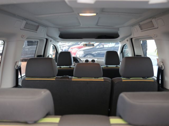 Volkswagen Caddy 1.6TDI DSG KLIMA STANDHZG 7SITZ FLÜGELTÜR