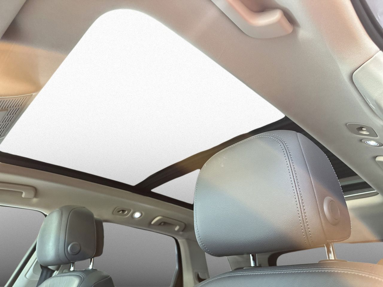 Volkswagen Touareg 3.0 TSI AHK Pano Dynaudio HUD Area View foto 18