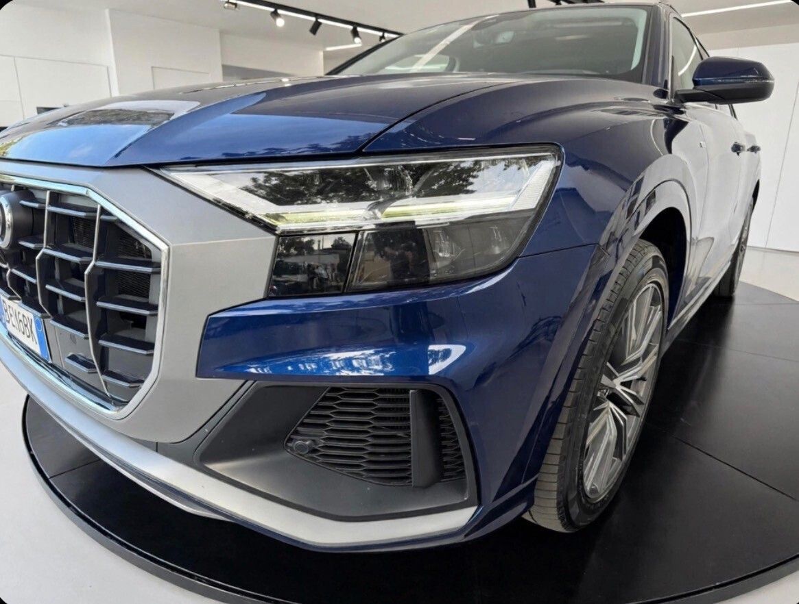 Audi Q8 50 TDI 231CV quattro S line imagem 3