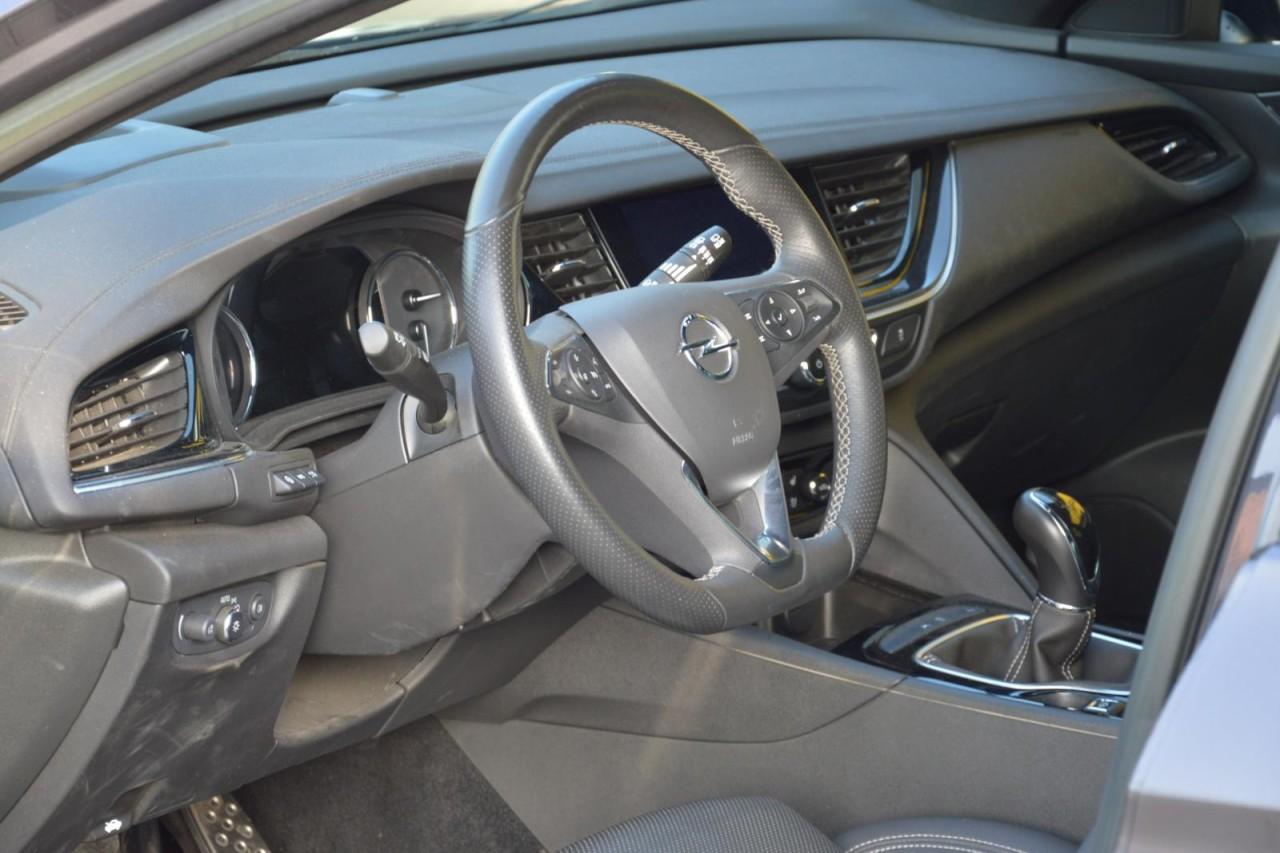 Opel Insignia ST 2.0DI Business/Leder/AHK/Navi/HUD/Ma