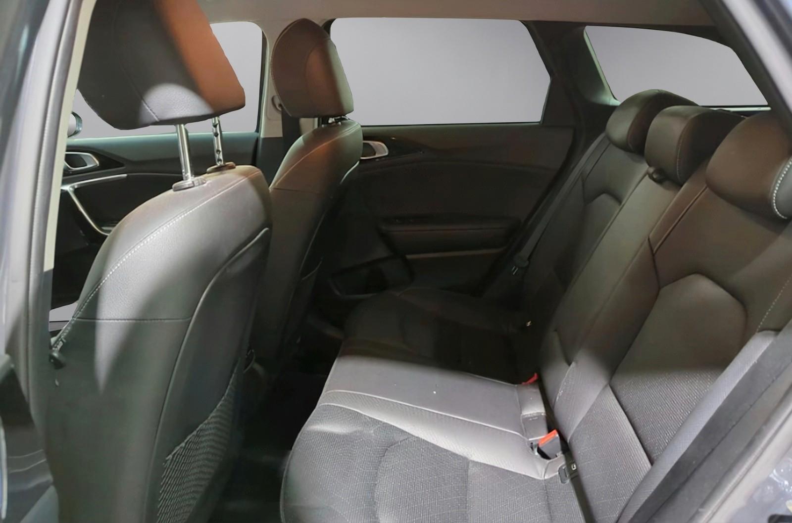 Kia CEED SW 1.6D DCT PLATINUM LEDER|JBL|KAMERA|LED