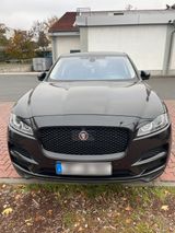 Jaguar F Pace 3.0 Motor mit 300 ps Diesel - Jaguar: Motor