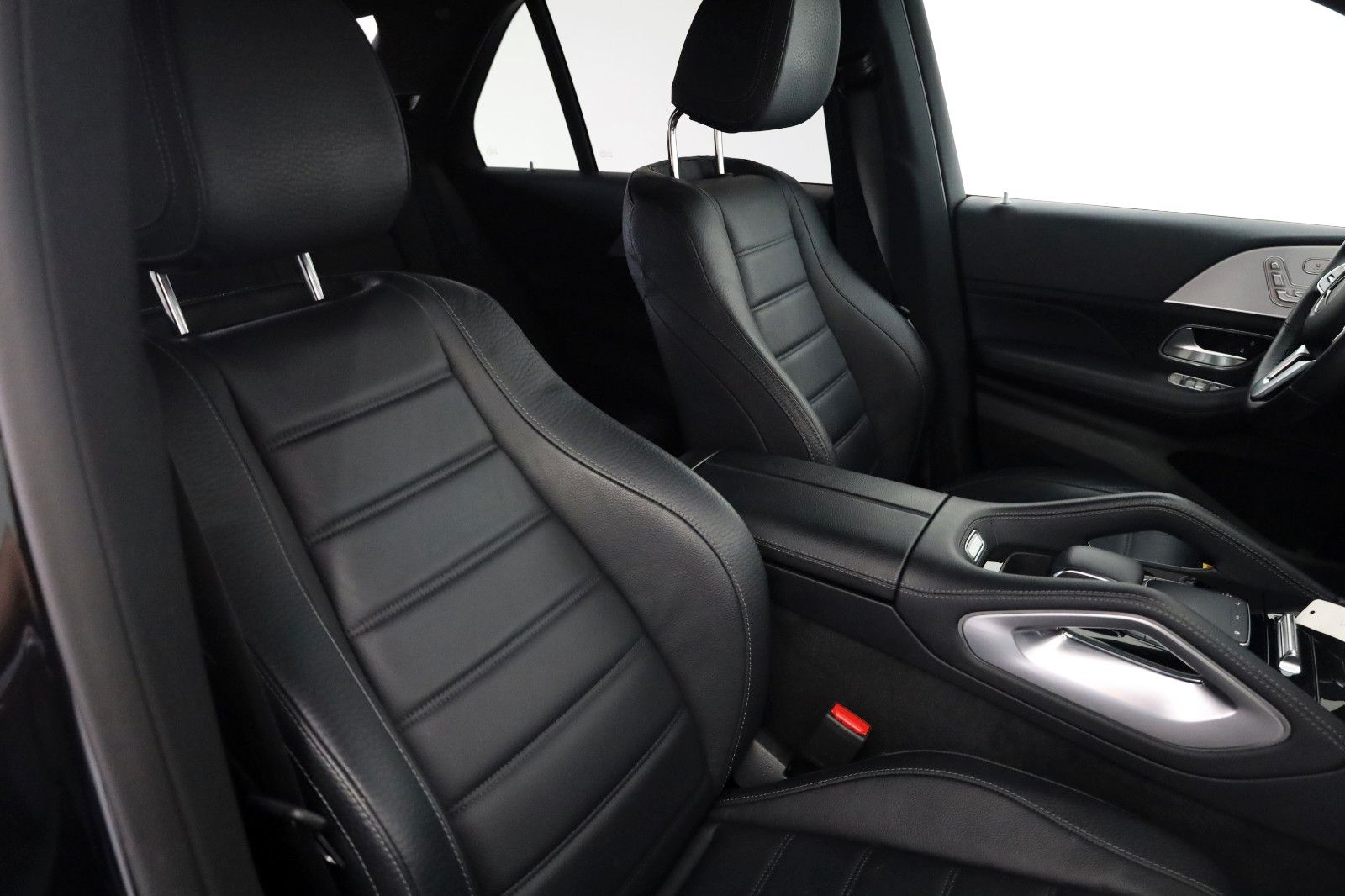 Fahrzeugabbildung Mercedes-Benz GLE 350de 4M Leder,Navi,LED,SH,Park Paket,360°