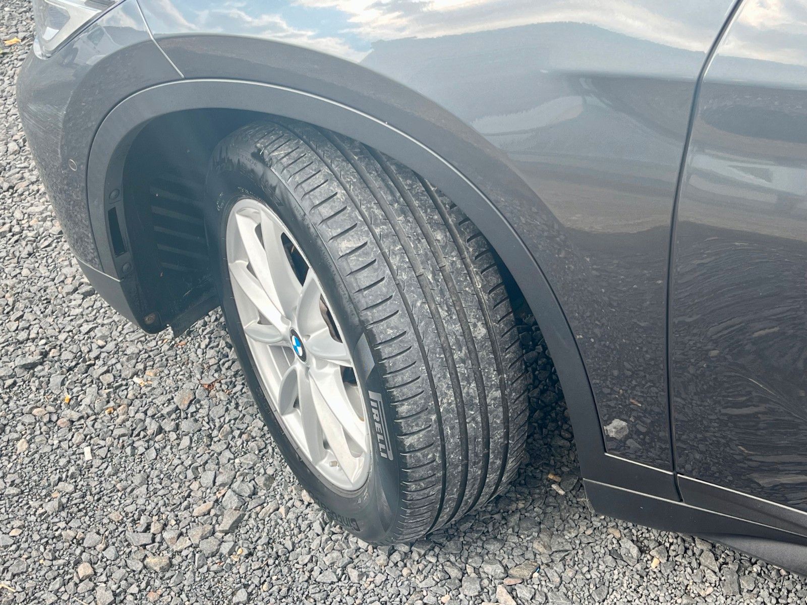 Fahrzeugabbildung BMW X1 sDrive18d Advantage Navi Tempomat SPORTSITZE