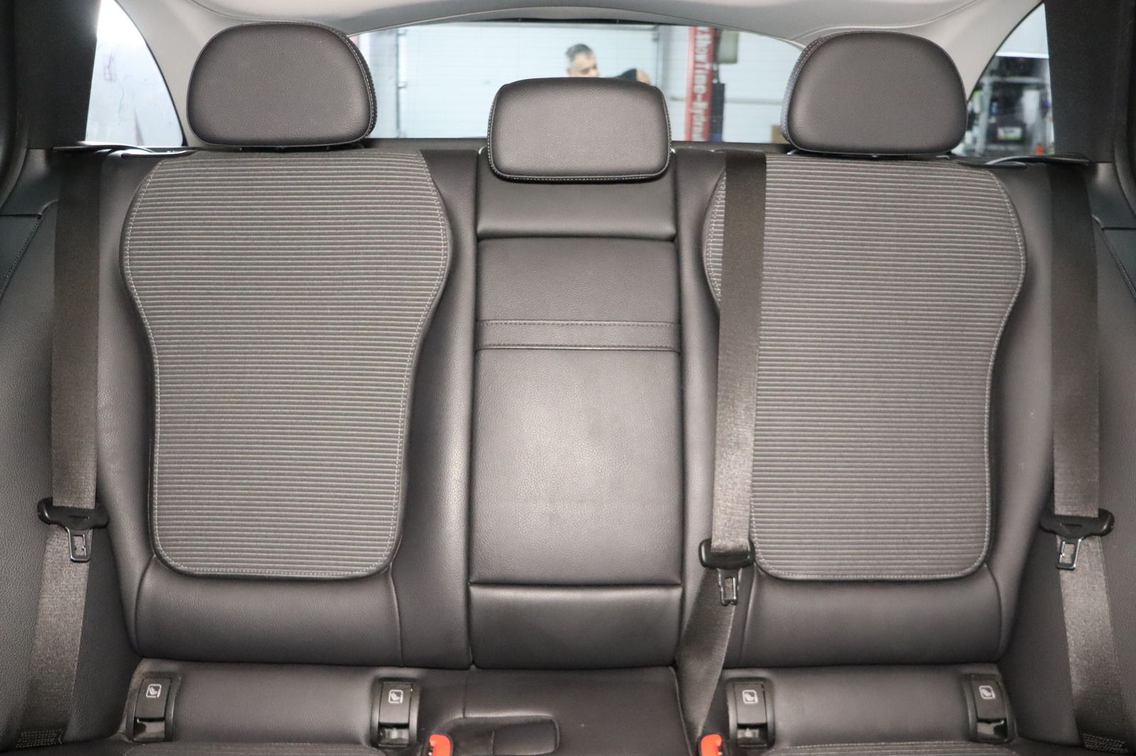 Fahrzeugabbildung Mercedes-Benz C 220 T d * LED * Standhzg. *