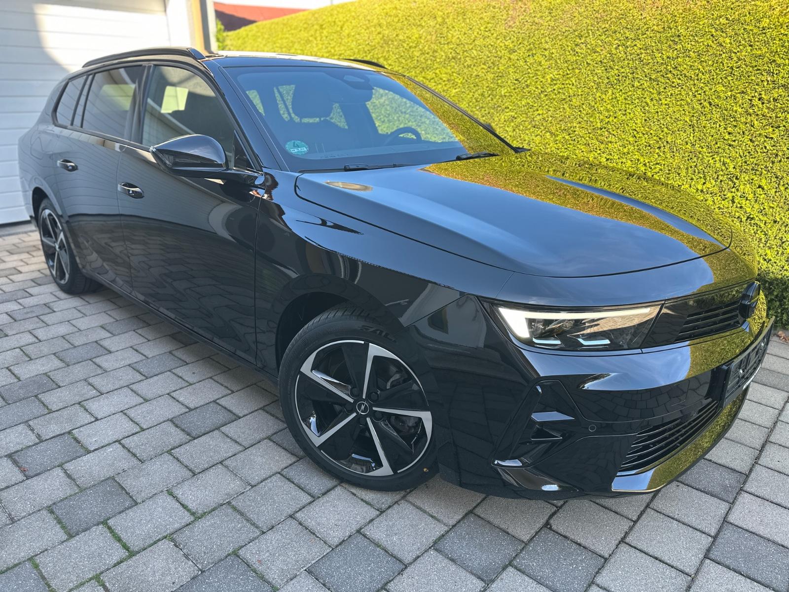 Opel Astra ST 1.2 Turbo 96kW GS ACC LED