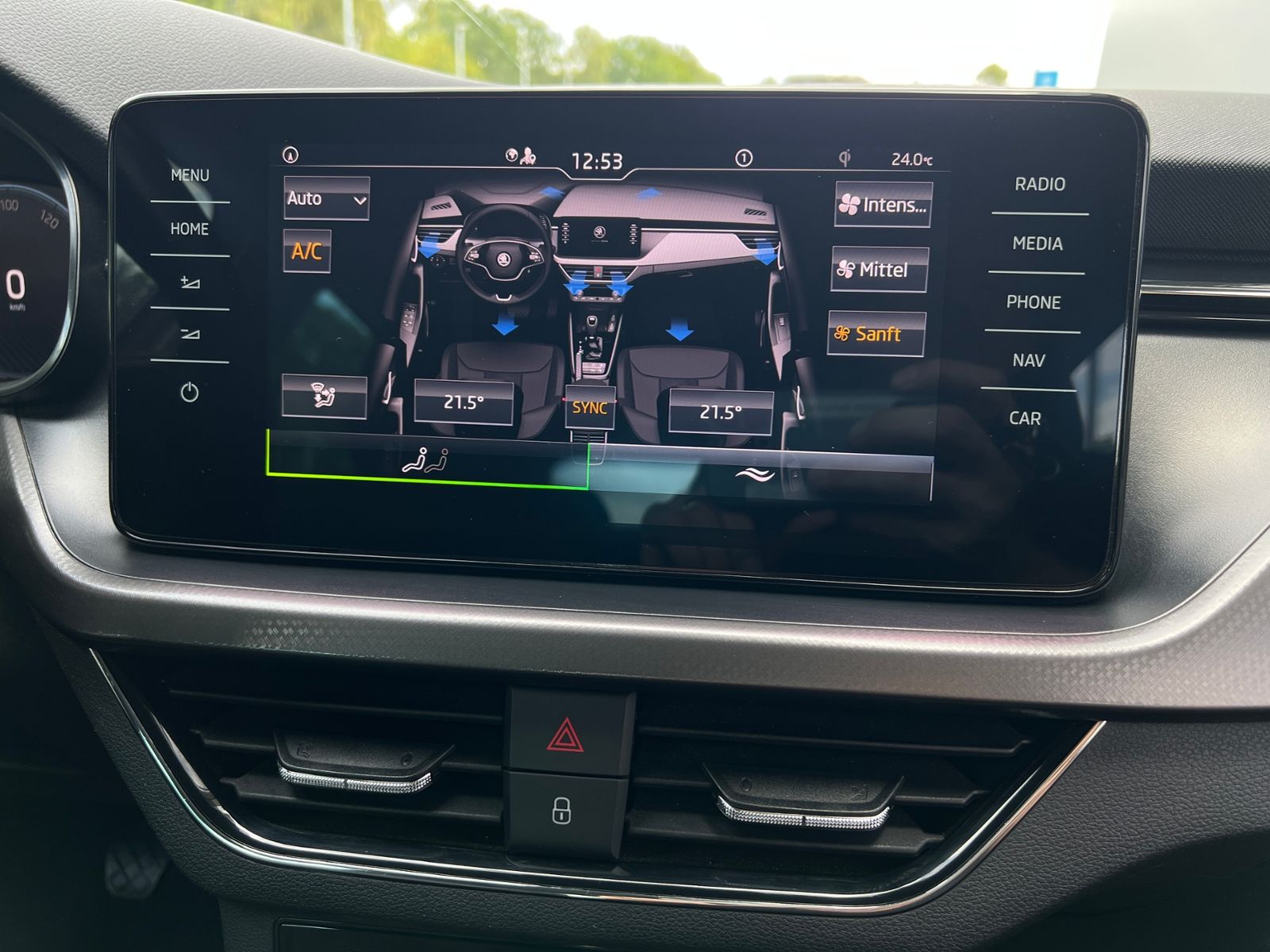 Fahrzeugabbildung SKODA Scala Ambition Clever 1.0 TSI *AHK, LED, Smart L