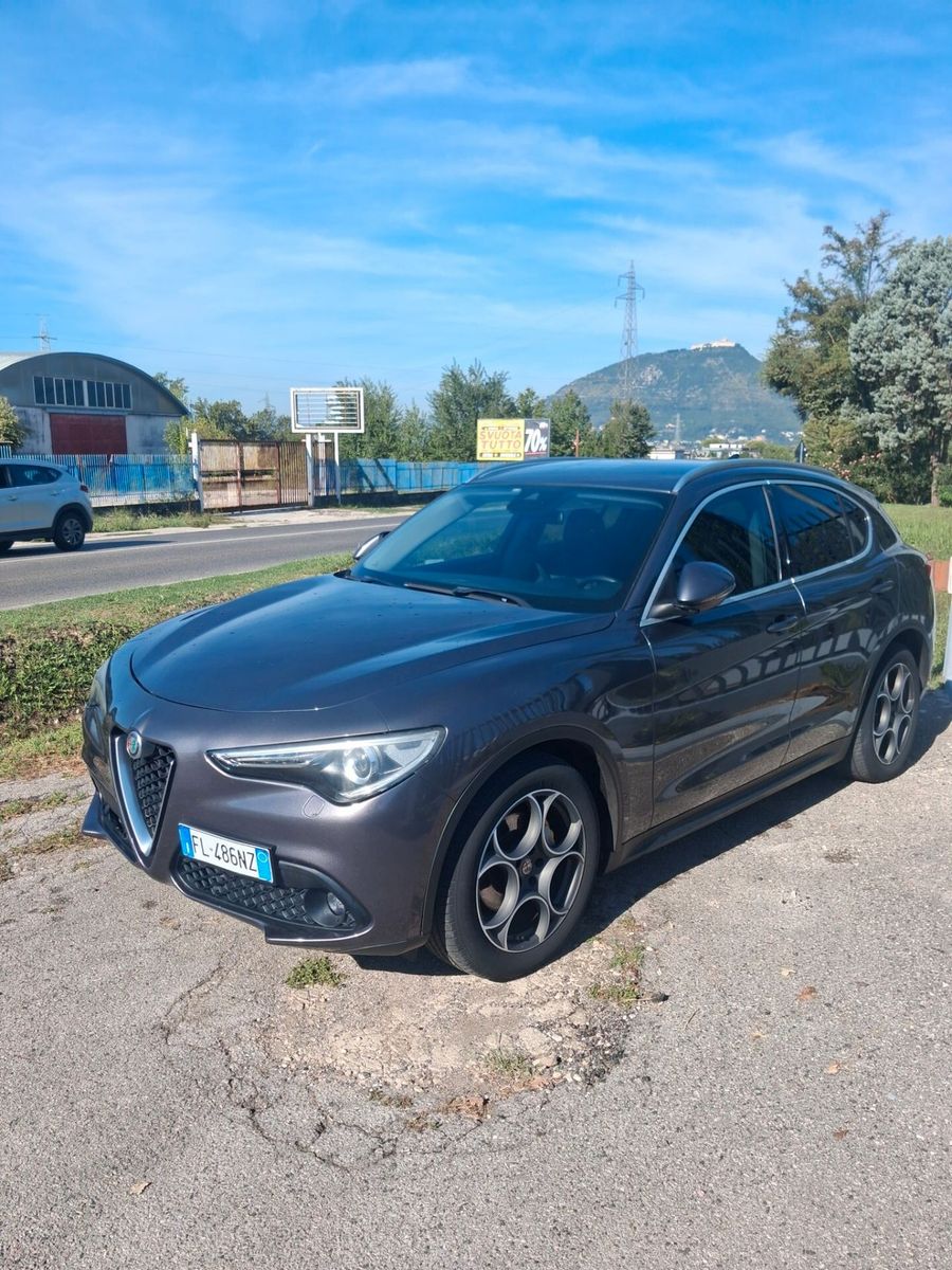 Alfa-Romeo Alfa Romeo Stelvio 2.2 Turbodiesel 180 CV AT8 RW