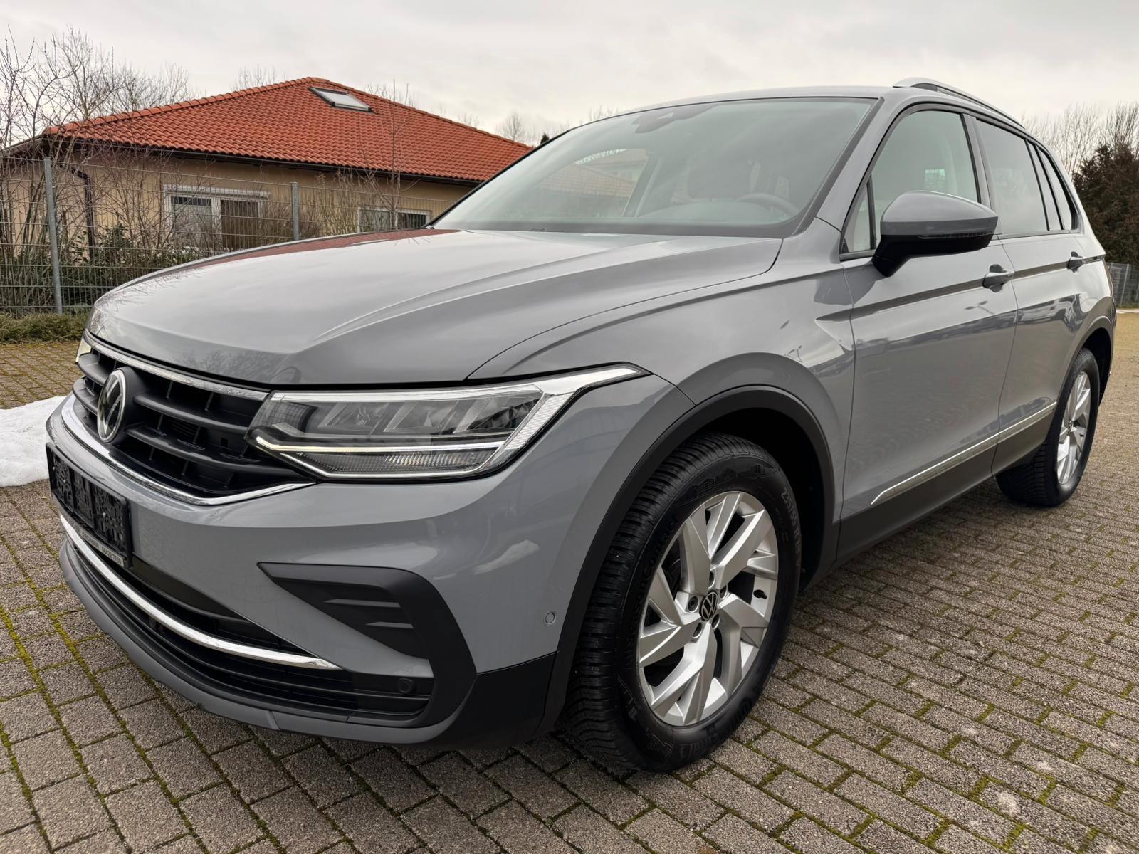 Volkswagen TIGUAN 1.5 TSI UNITED AHK LED ACC NAVI EL HECKKL