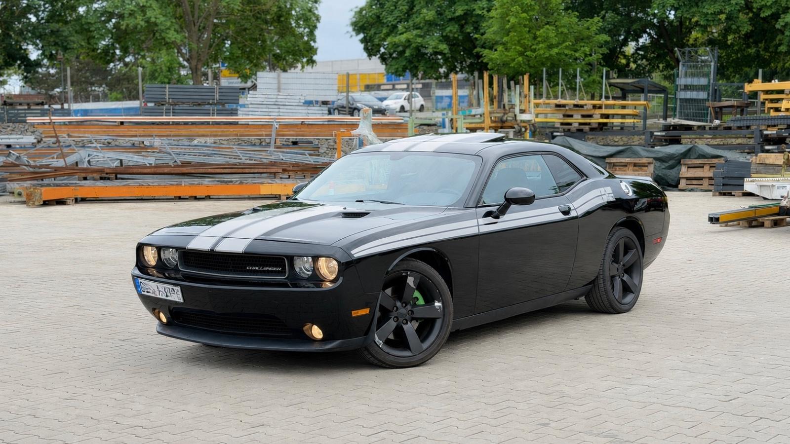 Dodge Challenger 3,6 V6 AutoM. SHZ. Navi. Tausch Mö.