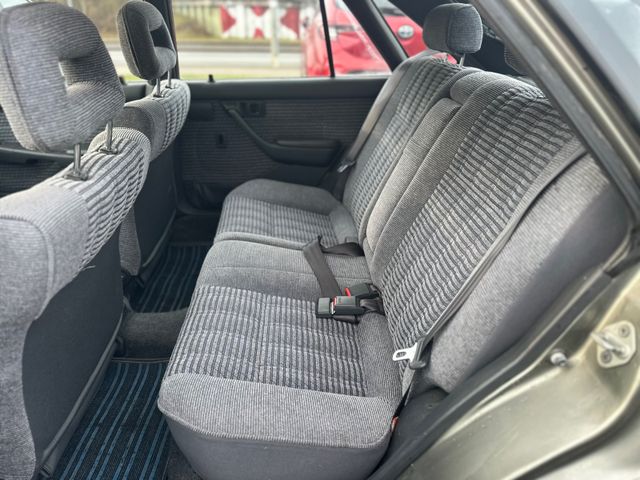 Toyota Carina  II 1.6