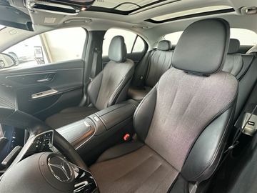 Mercedes E 220 - 7