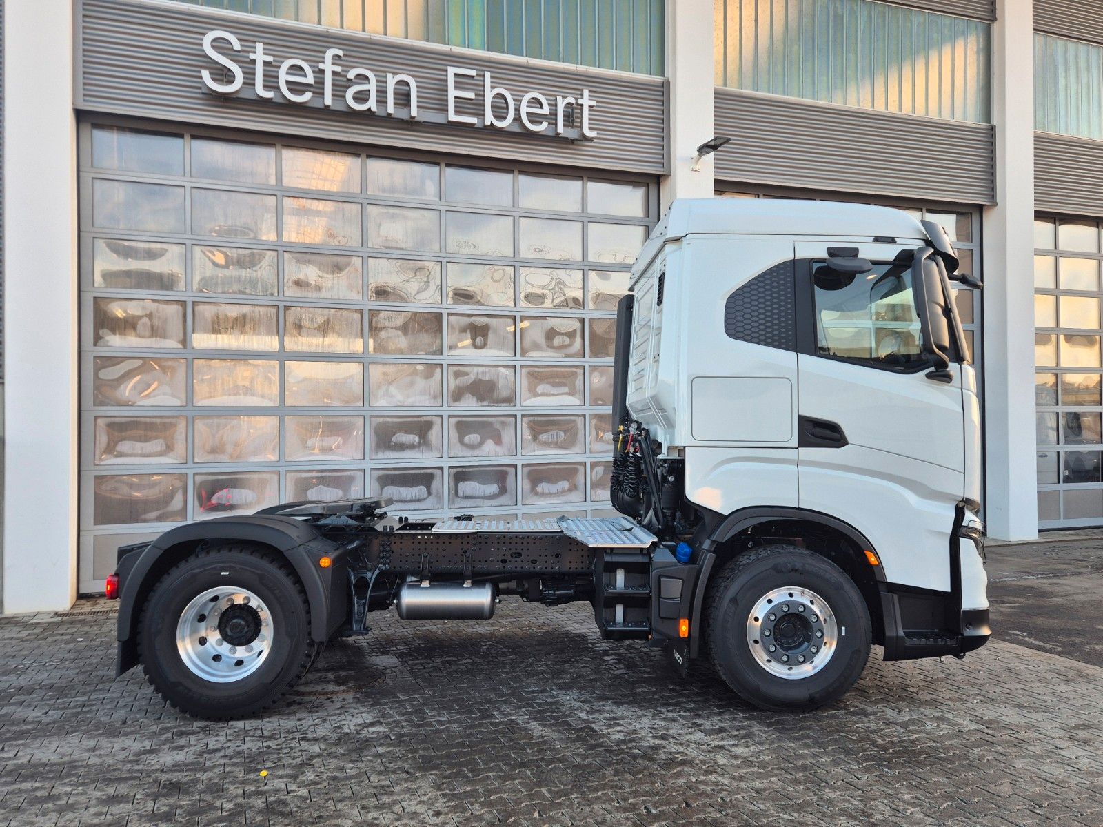 Fahrzeugabbildung Iveco AS440X50T/P ON+, Intarder, Alu-Felgen