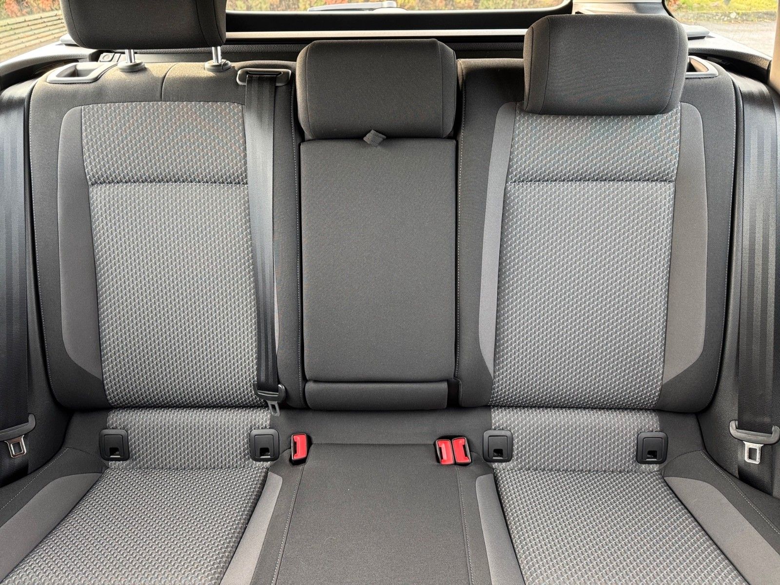 Fahrzeugabbildung Volkswagen Passat Variant Conceptline 1.5 TSI