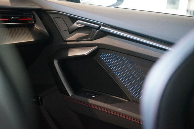 Audi RS3 Sportback | Schalensitze | Carbon | Keramik